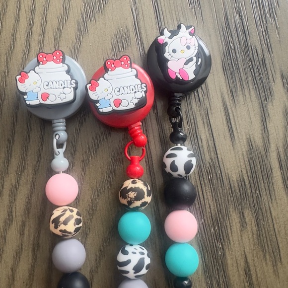 Cute Hello Kitty Pacifier Clip - Picture 3 of 3